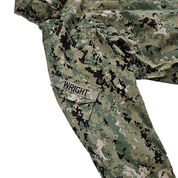 US Navy Mens‎ Small Long Type III Digital Camo Parka Working Uniform Jacket Coat